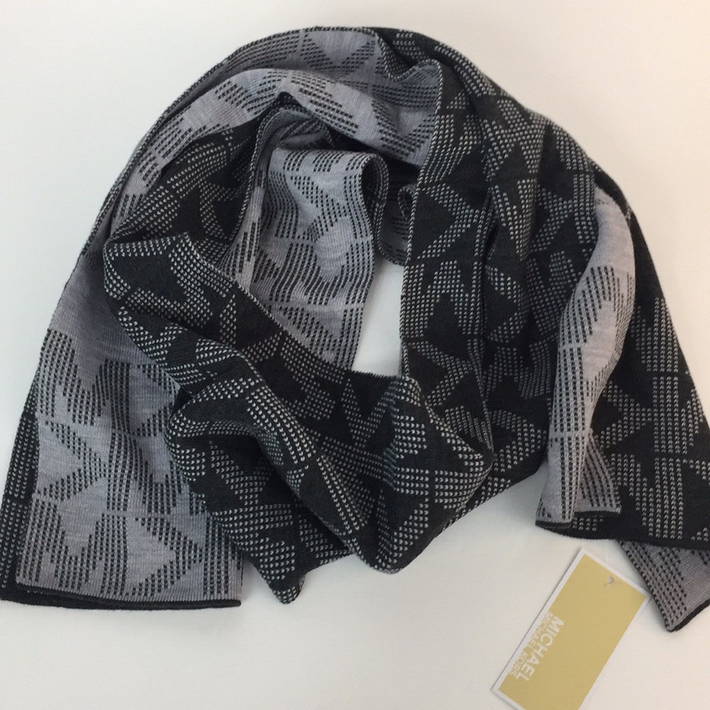 Michael Kors Scarf & Beanie Hat Set - Picture 3 of 8